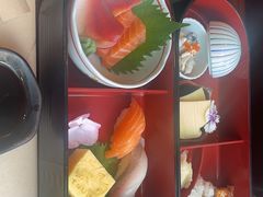 -Tsuru鹤日本料理(静安香格里拉店)