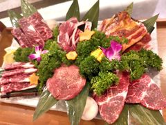 -明洞阿姨·韩式酱蟹烤肉·创意料理(三元桥店)