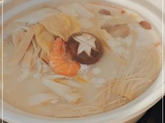 -三人行骨头王火锅(长寿店)