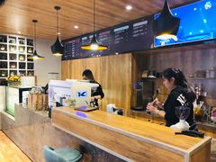 -ZING COFFEE 镜咖啡