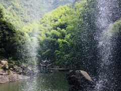 -龙瀑仙洞