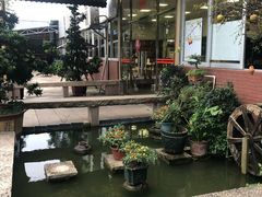 -龙回山庄