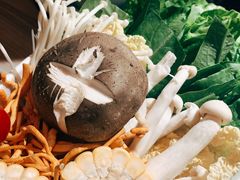 养生拼盘-探窝·竹笙椰子鸡(杨箕店)