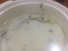 -雪野鱼头大王邢府公老店(雪野湖店)