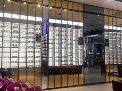 -LensCrafters亮视点(东方新天地店)