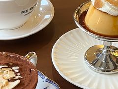 -Café Monson