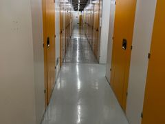 -安东易迷你自助仓储寄存仓库(草桥店)