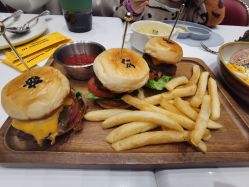 -奈尔宝·儿童乐园·亲子餐厅(鄞州万达店)