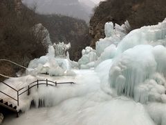-大平台龙居瀑布旅游区