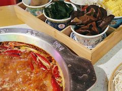 -麻辣英雄重庆火锅(二城广场店)
