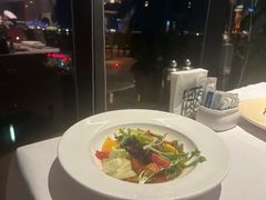 -武汉世茂希尔顿酒店·汇·全日餐厅
