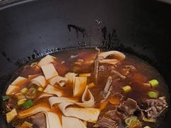 -人民公社铁锅炖·东北菜(卫国道店)