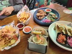 -Famous肥猫墨西哥音乐餐吧(五棵松华熙LIVE店)