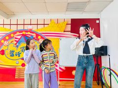 -蓝话筒·少儿成人演讲口才·主持朗诵·戏剧表演(大华第一坊店)
