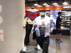 店内环境-北京利生体育商厦
