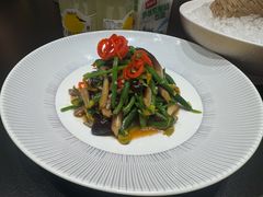 -新天明砂锅鱼头煲