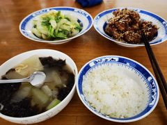 -鲸励母婴月嫂(望京店)