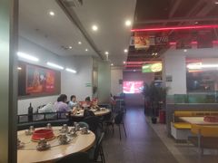 大堂-令狐冲烤鱼·烧菜馆(达明店)