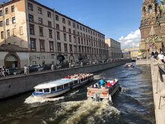 -滴血救世主教堂