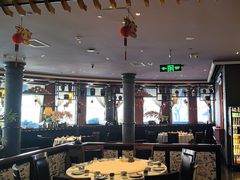 -八府香鸭·啫啫煲(华山路店)