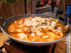 -老滇山寨•云南特色菜•地方菜•民族风情歌舞表演(金碧店)