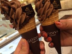 软冰淇淋-GODIVA(月星环球港店)