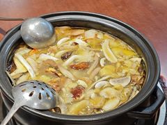-菌之家·专业纯野生菌火锅·特色炒菌