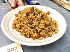 -肥肥虾庄·金牌油焖大虾(东湖欢乐谷店)