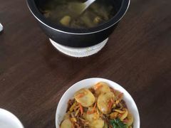 -爱的果实月嫂育婴师(世纪东方店)