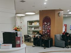 -雅悦齿科(顾村公园店)