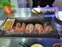 -马路牙子烧烤音乐酒馆(望京店)