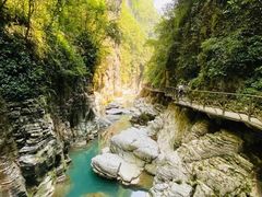 -蝶舞清江·恩施地心谷景区