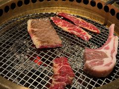 -铭牛烧肉·和牛海鲜自助(高新月牙湖店)