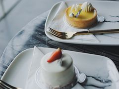 -UNI UNI(环亚凯瑟琳店)