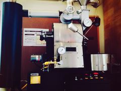 大堂-长颈鹿咖啡(大学路店)