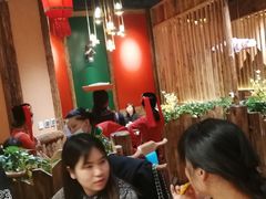 -老滇山寨•云南特色菜•地方菜•民族风情歌舞表演(金碧店)