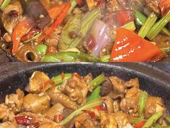 -重庆鸡公煲·青锅花椒鱼(牡丹江路店)
