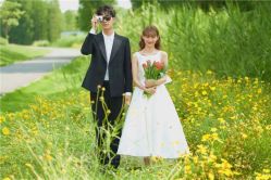 -易摄影婚纱摄影工作室