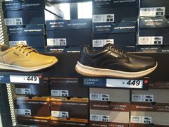 -SKECHERS 斯凯奇(上海国际时尚中心店)