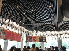 -星巴克臻选(湖滨道店)