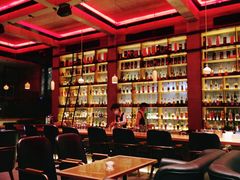 -饮湖威士忌鸡尾酒吧