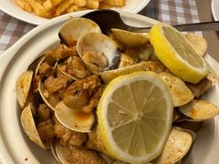 葡式猪肉炒蚬-船屋葡国餐厅
