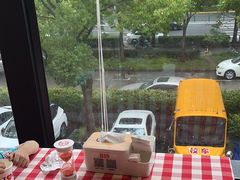 -西贝(东方路店)