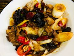 -丁里羊肉小镇(天鹅湖总店)