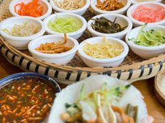 -包整·丝娃娃(一览甲秀楼风景店)