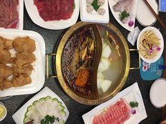 -小天鹅火锅·一线江景洪鼎旗舰店(洪崖洞店)