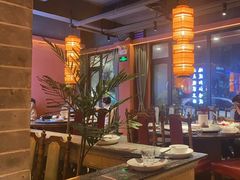 -张家卫·阳江菜·小海鲜(肥婆湾桥店)