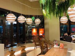 景观位-Dough&Joe团憩(瑞虹天地月亮湾店)