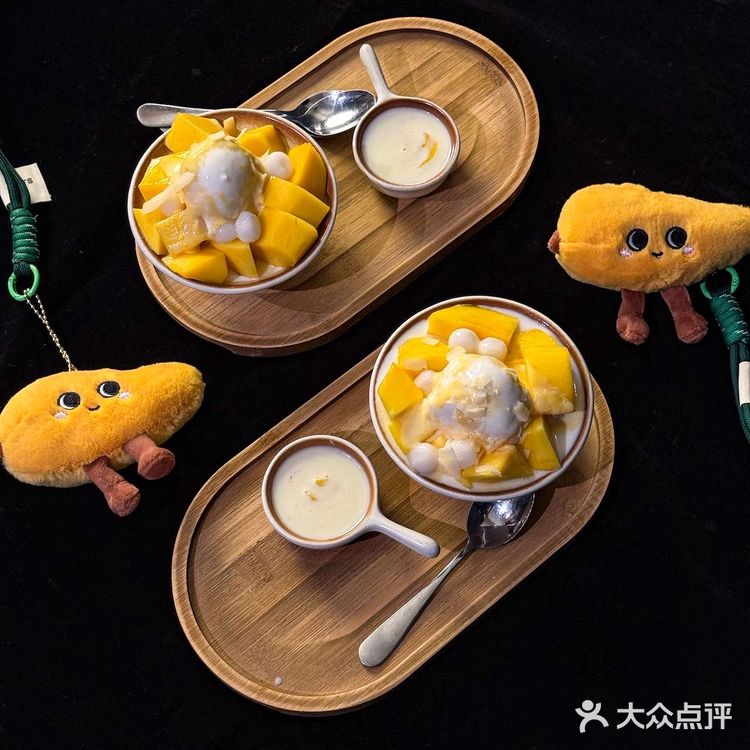 泰料脑袋集合！吃到上海no.1芒果冰了🥭