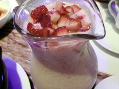 鲜草莓奶霜-蝴蝶汇音乐酒馆(罗湖店)